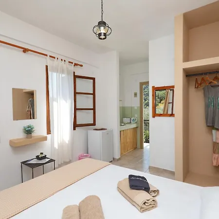 Skopelos Evergreen Apartments Stafylos Exterior photo