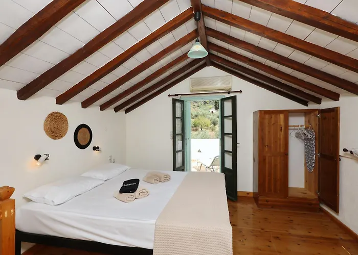 Skopelos Evergreen Apartments