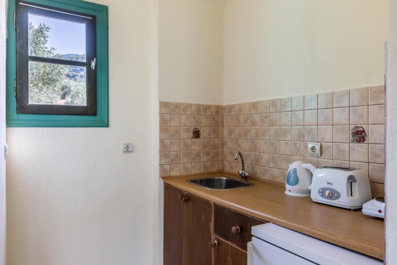 Skopelos Evergreen Apartment Stafylos